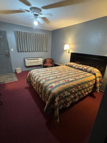 Pratt Budget Inn Buitenkant foto